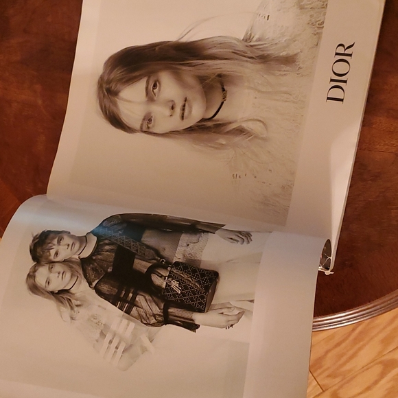 Bazaar magazine 150th anniversary collector's edition - Picture 7 of 16